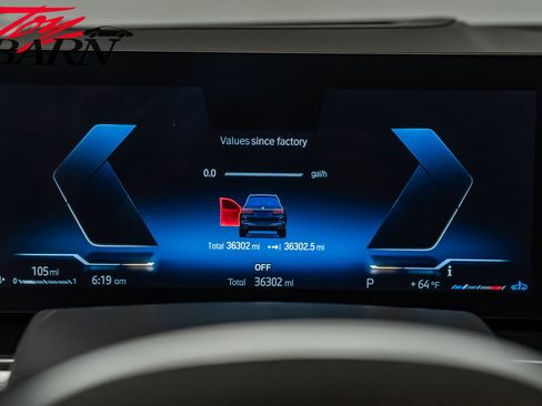 Used 2023 BMW X7 M60i w/ Executive Package image 36