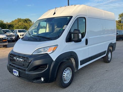 New 2026 RAM ProMaster 2500 w/ Safety Group image 32