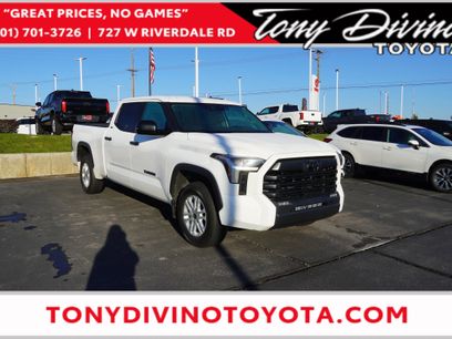 Used 2022 Toyota Tundra SR5 w/ SR5 Convenience Package