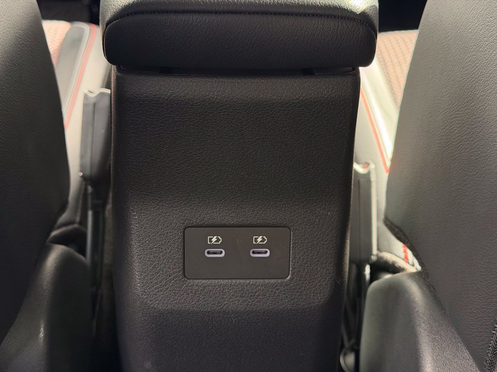 Certified 2025 Nissan Kicks SR FWD image 15