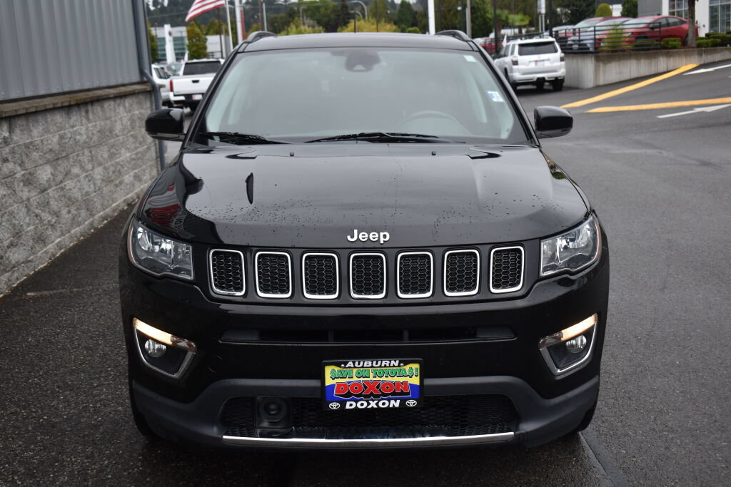 Used 2021 Jeep Compass Limited w/ Sun and Sound Group AWD/4WD image 2