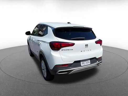 Used 2025 Buick Encore GX Preferred FWD image 11