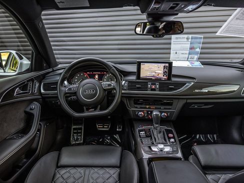 Used 2018 Audi S6 Premium Plus image 12