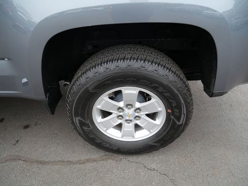Used 2020 Chevrolet Colorado W/T w/ WT Convenience Package RWD image 33