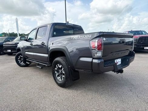 Used 2023 Toyota Tacoma TRD Off-Road w/ Technology Package AWD/4WD image 9