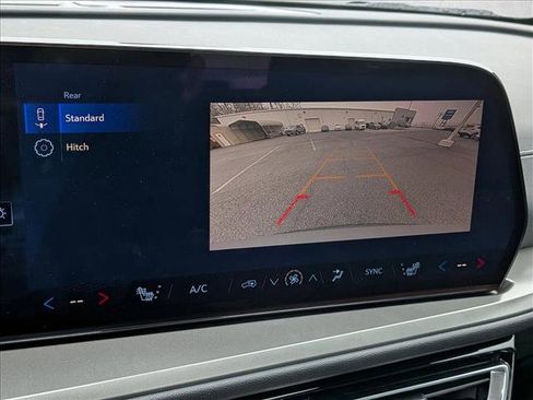 New 2026 Chevrolet Traverse LT w/ Sun and Wheel Package image 12