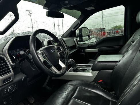 Certified 2019 Ford F150 Lariat w/ Equipment Group 502A Luxury AWD/4WD image 9