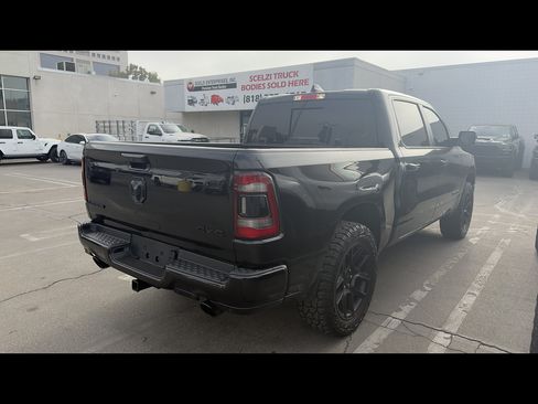 Used 2024 RAM 1500 Laramie AWD/4WD image 3