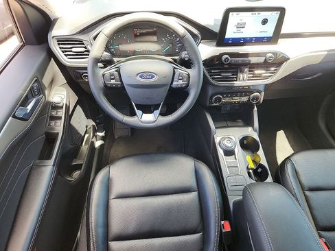 Used 2022 Ford Escape SEL AWD/4WD image 2