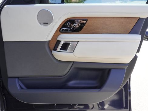 Used 2019 Land Rover Range Rover Supercharged AWD/4WD image 21