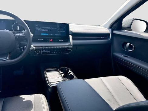 Certified 2026 Hyundai Ioniq 5 SEL RWD image 21