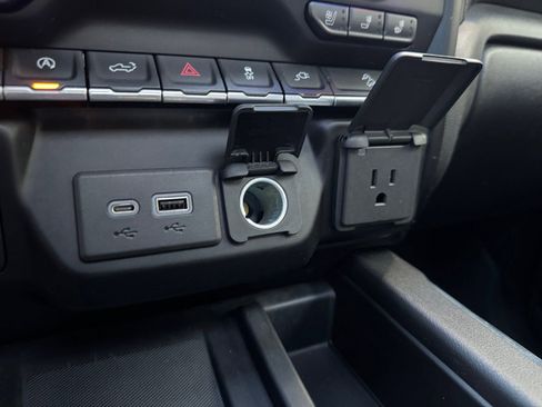 Used 2020 GMC Sierra 1500 AT4 w/ AT4 Premium Package image 28