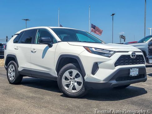 Used 2024 Toyota RAV4 LE AWD/4WD image 1