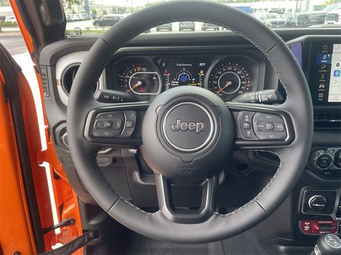 New 2025 Jeep Gladiator Willys image 16