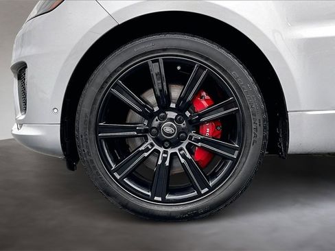 Used 2020 Land Rover Range Rover Sport HST image 9