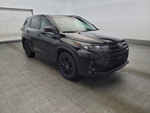 Used 2019 Toyota Highlander SE image 13
