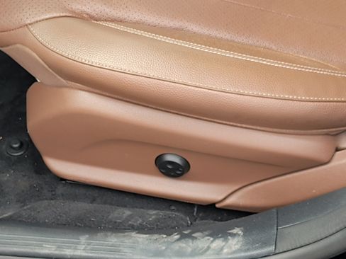 Used 2020 Mercedes-Benz E 350 Sedan image 20