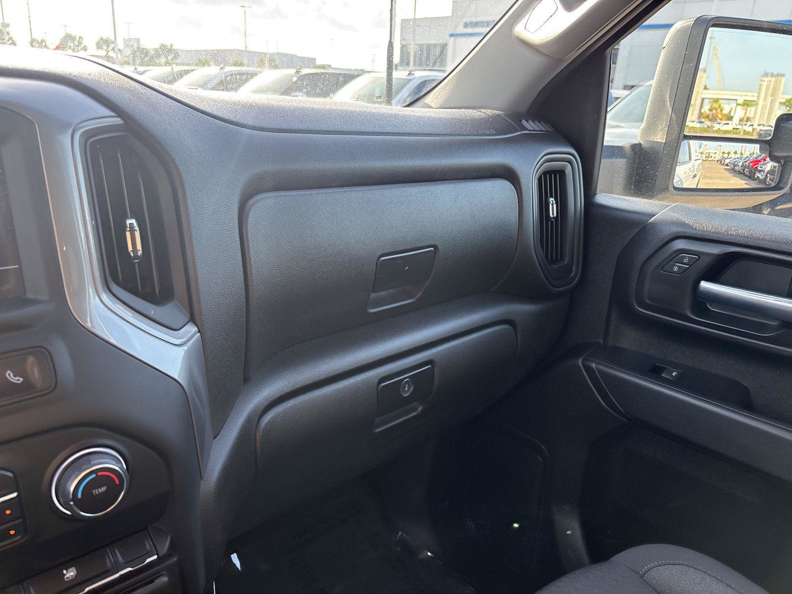 Used 2024 Chevrolet Silverado 2500 Custom w/ Custom Value Package AWD/4WD image 34
