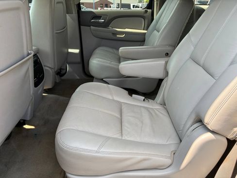 Used 2012 Chevrolet Suburban LT AWD/4WD image 14