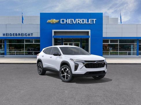 New 2026 Chevrolet Trax RS image 1