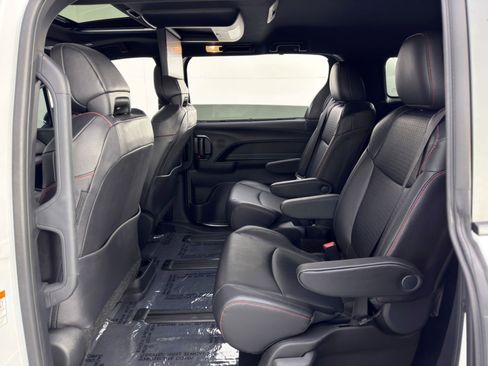 Used 2025 Toyota Sienna XSE w/ XSE Plus Package image 45