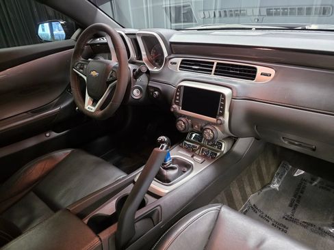 Used 2015 Chevrolet Camaro SS w/ SS Performance Package RWD image 36