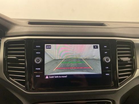 Used 2021 Volkswagen Atlas Cross Sport SEL Premium image 12