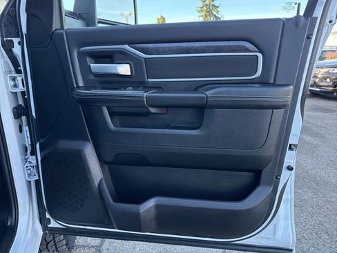 Used 2024 RAM 2500 Big Horn image 16