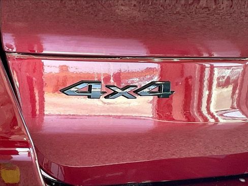 Used 2023 Jeep Grand Cherokee L Altitude AWD/4WD image 8
