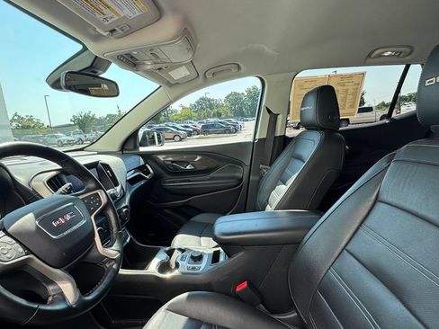 Used 2024 GMC Terrain Denali w/ Denali Premium Package AWD/4WD image 19