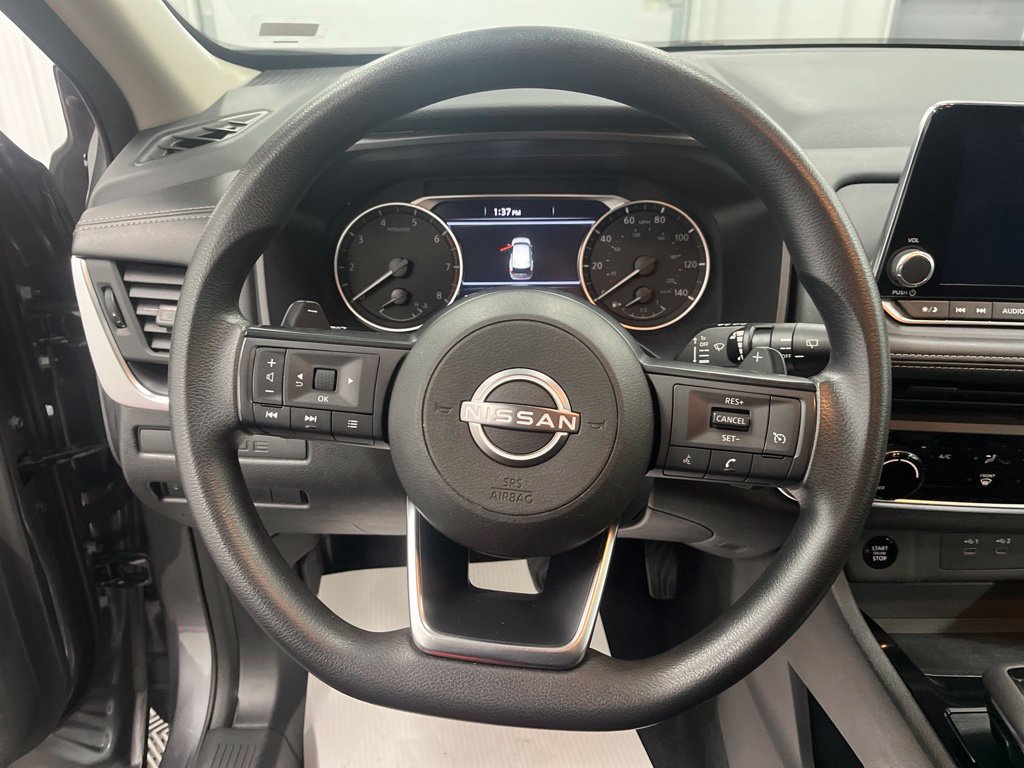 Used 2024 Nissan Rogue S AWD/4WD image 21
