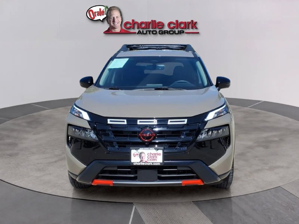 Used 2025 Nissan Rogue SV w/ Rock Creek Premium Package AWD/4WD image 9
