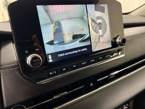 Used 2023 Mitsubishi Outlander SE image 15