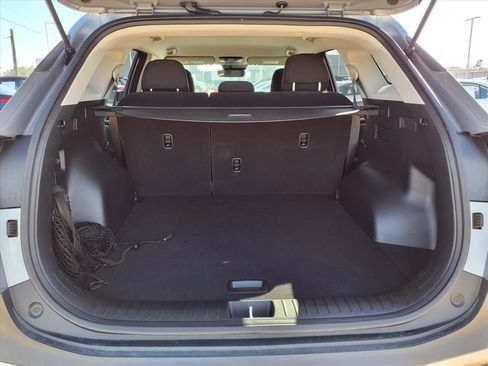 Used 2023 Kia Sportage LX image 8