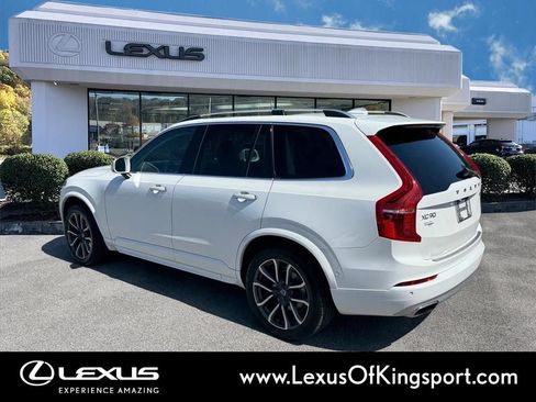Used 2018 Volvo XC90 T6 Momentum w/ Convenience Package AWD/4WD image 3