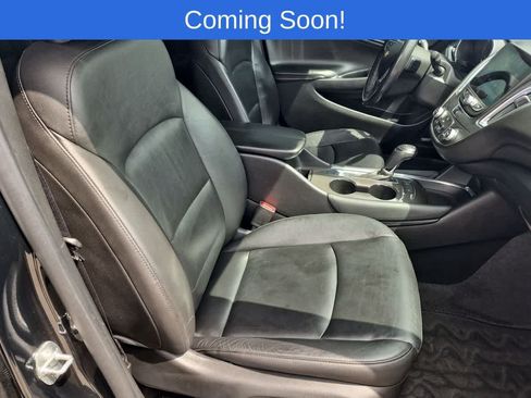 Used 2018 Chevrolet Malibu LT w/ Leather Package FWD image 21