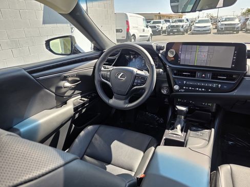 Used 2022 Lexus ES 350 w/ Premium Package image 16