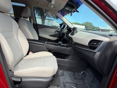 Used 2023 Nissan Rogue SV FWD image 28