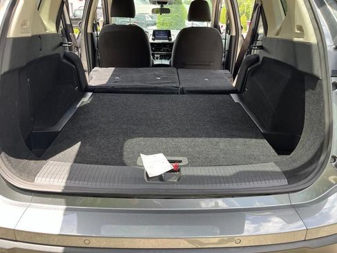 Used 2025 Nissan Rogue SV FWD image 31