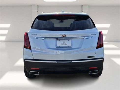 New 2026 Cadillac XT5 Luxury image 4