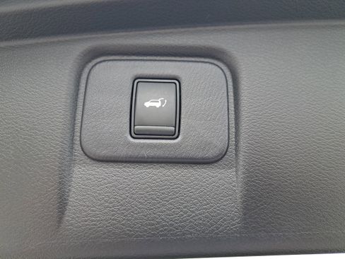 Used 2018 Nissan Murano SL image 8