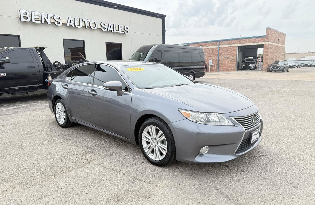 Used 2014 Lexus ES 350 w/ Premium Package FWD image 4