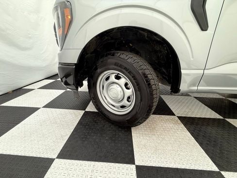 Used 2023 Ford F150 XL w/ Trailer Tow Package image 9