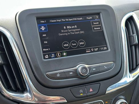 Used 2023 Chevrolet Equinox LT image 27