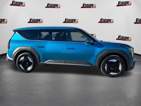 New 2026 Kia EV9 Wind image 4