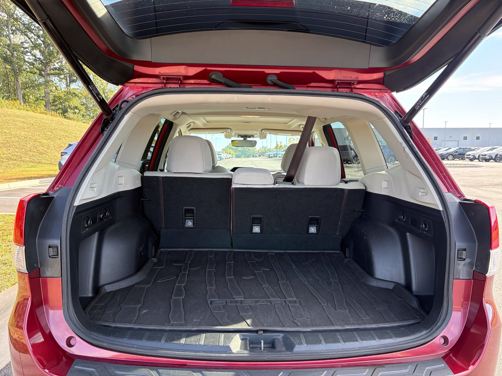 Used 2019 Subaru Forester Premium AWD/4WD image 12