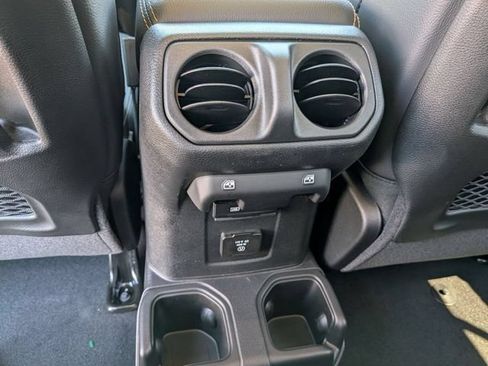 New 2026 Jeep Gladiator Sport AWD/4WD image 31