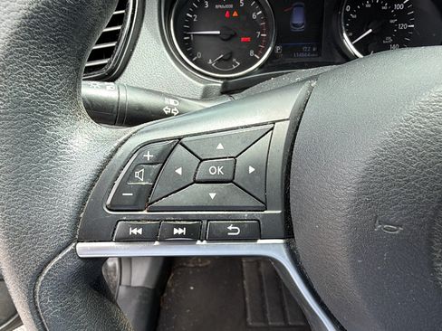 Used 2020 Nissan Rogue Sport S FWD image 26