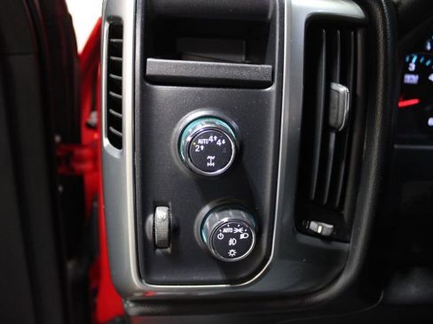 Used 2017 Chevrolet Silverado 1500 LT w/ All Star Edition image 40