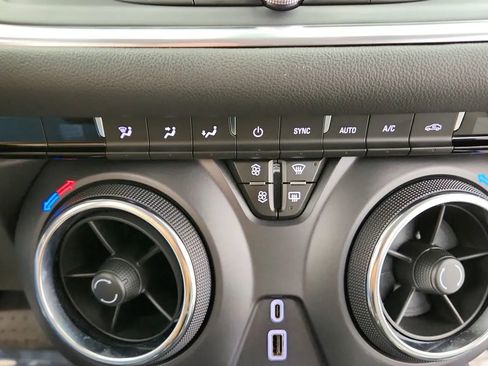 Used 2023 Chevrolet Blazer LT w/ Driver Confidence Package image 31